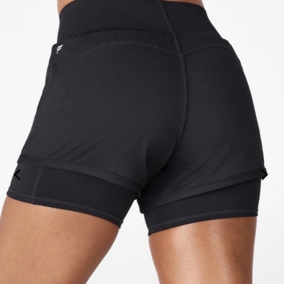 Fabletics Olesia Running Overlay shorts! - Picture 9 of 9